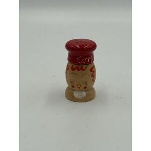 Wooden Pepper Shaker Novelty Face Design Red Yellow Japan Vintage‎